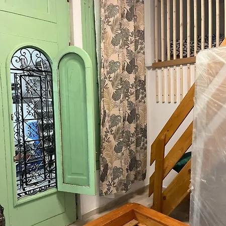 Bonita Habitacion Verde Con Bano Privado ゲストハウス アルジーラ