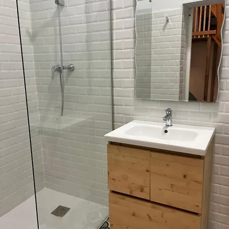 Bonita Habitacion Verde Con Bano Privado * アルジーラ
